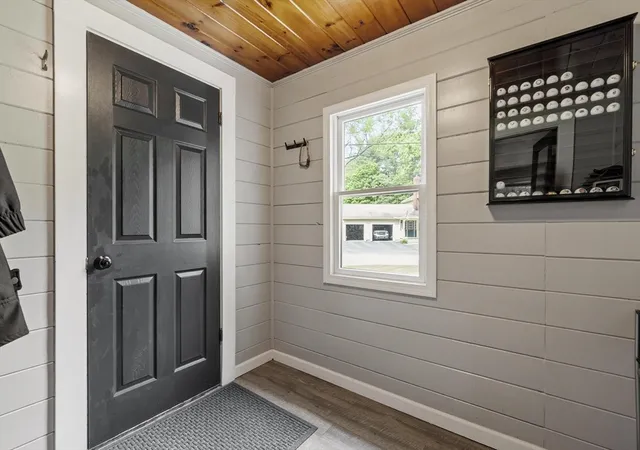 3rd image of 167 Gates Pond Rd, Berlin, MA 01503 | MLS# 73526643