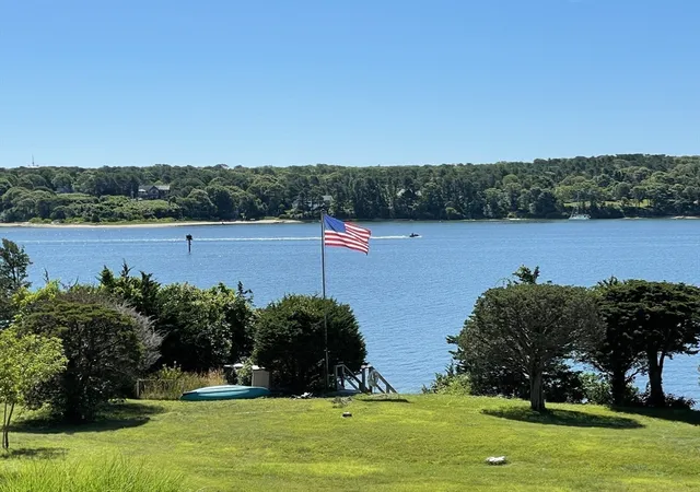 4th image of 94 Weaver Lane, Tisbury, MA 02568 | MLS# 73494430