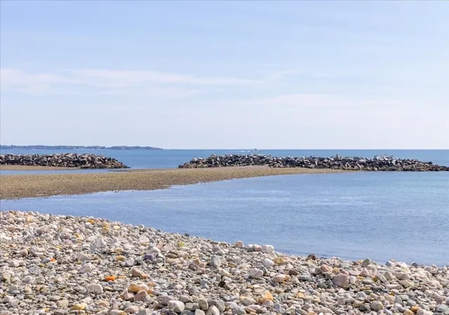 5th image of 25 Winthrop Shore Dr #1, Winthrop, MA 02152 | MLS# 73555750