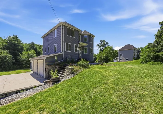 Homes for sale in Westfield, MA | 17 Russellville Rd, Westfield, MA 01085 | MLS# 73541940