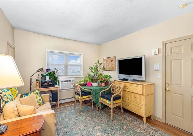 4th image of 464 Bank #9, Fall River, MA 02720 | MLS# 73557181