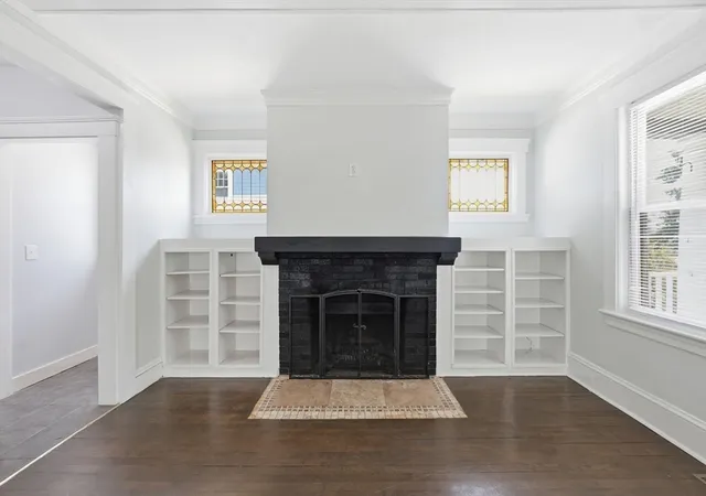 4th image of 14 Saint Elmo Rd, Worcester, MA 01602 | MLS# 73565532