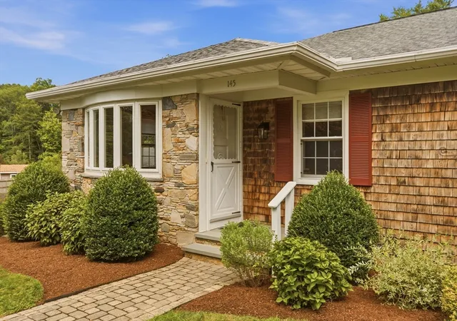 3rd image of 145 Stoney Hill Rd, Swansea, MA 02777 | MLS# 73566261