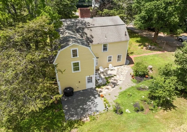 2nd image of 2 Elm St, Boxford, MA 01921 | MLS# 73542606