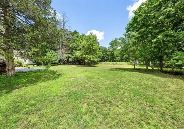 3rd image of 2 Elm St, Boxford, MA 01921 | MLS# 73542606