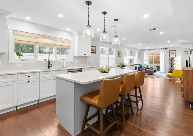 Photo 3 of Sale Pending at 126 128 High St #7, Ipswich, MA 01938 | MLS# 73494532 | Listing updated on 2026-04-29