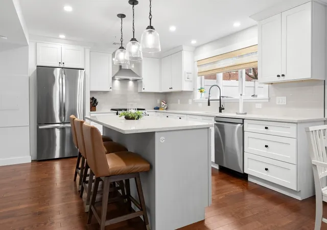 Listing Photo 4 - Condo for sale in building located at 126-128 High St, Ipswich, MA 01938 - Unit #7