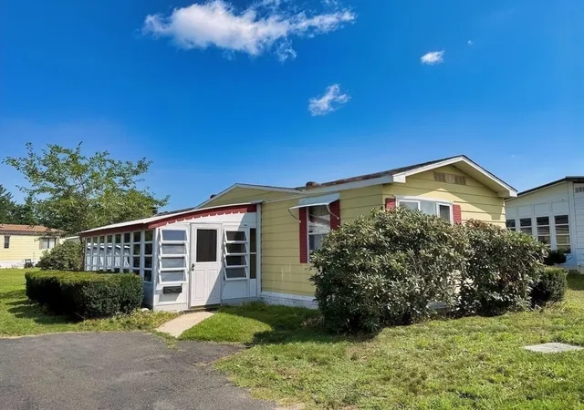 Photo 1 of Sale Pending at 4 Fair Ln, Westfield, MA 01085 | MLS# 73562418 | Listing updated on 2026-09-11