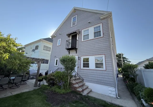 Homes for sale in Medford, MA | 40 Bowdoin Street, Medford, MA 02155 | MLS# 73549235
