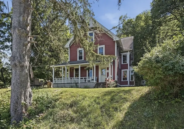 Photo 4 of House for sale at 17 Summit Rd, Gilbertville, MA 01031 | MLS# 73565791 | Listing updated on 2026-09-17