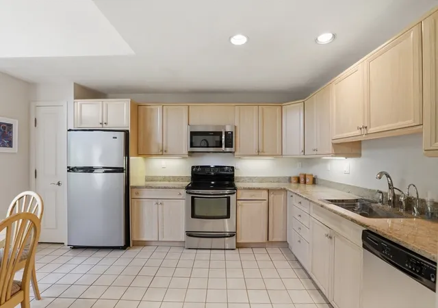 Homes for sale in Winchester, MA | 7 Wainwright Rd, Winchester, MA 01890