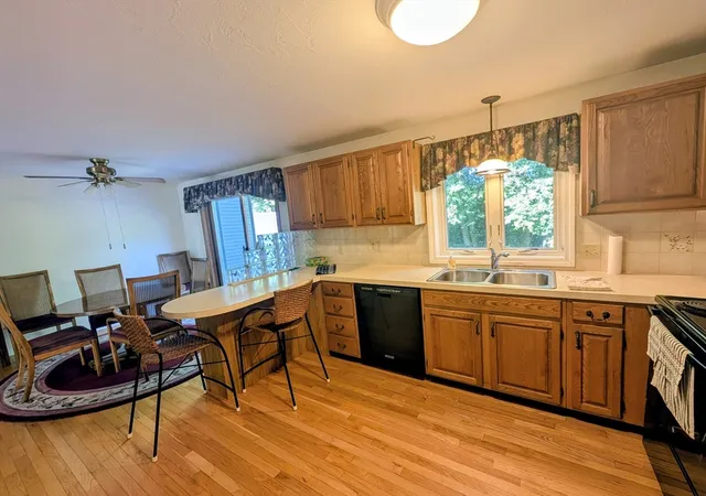 Photo 3 of Sale Pending at 28 Highcrest Park #28, Webster, MA 01570 | MLS# 73563958 | Listing updated on 2026-09-03
