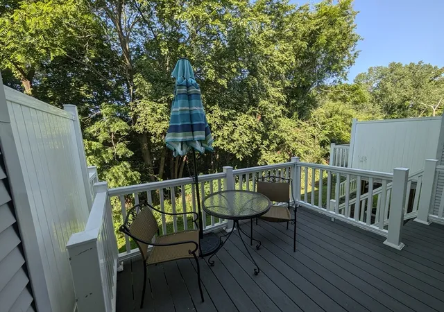 Listing Photo 5 - Condo for sale in building located at 28 Highcrest Park, Webster, MA 01570 - Unit #28