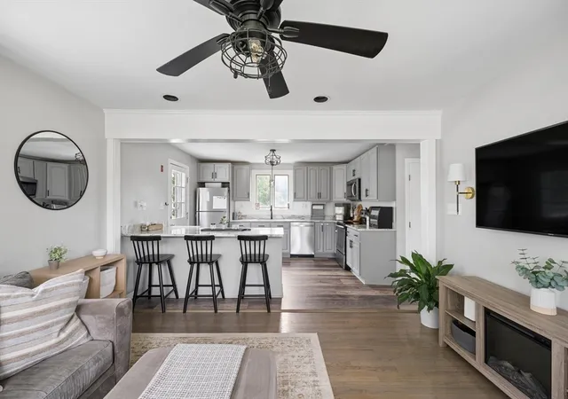 Photo 5 of Sale Pending at 706 Russells Mills Rd, South Dartmouth, MA 02748 | MLS# 73562427 | Listing updated on 2026-09-04