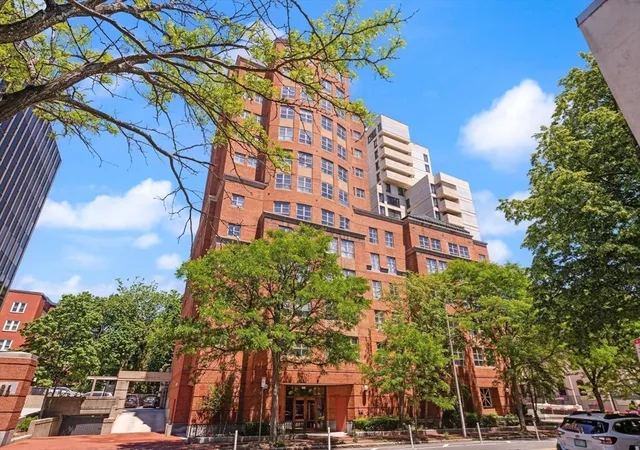 Homes for sale in Cambridge, MA | 931 Massachusetts Avenue, Cambridge, MA 02139 | Houzeo