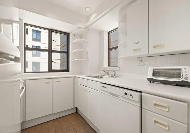 4th image of 931 Massachusetts Avenue #606, Cambridge, MA 02139 | MLS# 73530646