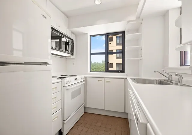 5th image of 931 Massachusetts Avenue #606, Cambridge, MA 02139 | MLS# 73530646