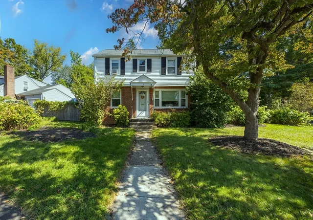 1st image of 1 Lexington St, South Hadley, MA 01075 | MLS# 73535850