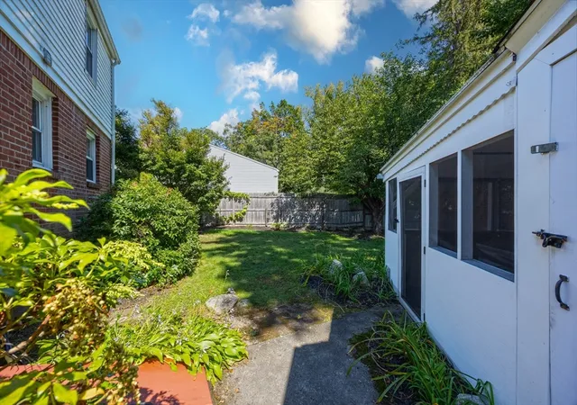 40th image of 1 Lexington St, South Hadley, MA 01075 | MLS# 73535850