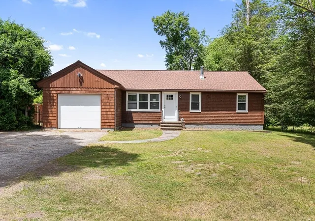 32nd image of 1096 Taunton Ave, Seekonk, MA 02771 | MLS# 73537886