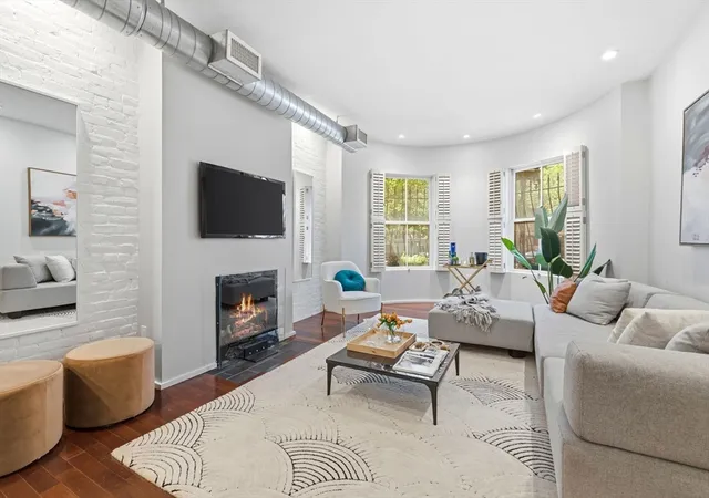 1st image of 1692 Washington #2, Boston, MA 02118 | MLS# 73559015
