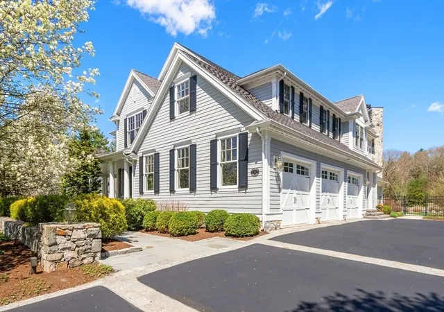1st image of 1 Betsy Ln, Dover, MA 02030 | MLS# 73509007