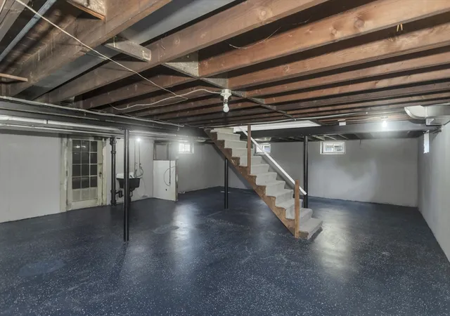 29th image of 46 Knollwood St, Springfield, MA 01104 | MLS# 73522206