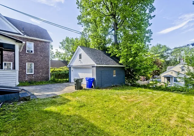 5th image of 46 Knollwood St, Springfield, MA 01104 | MLS# 73522206