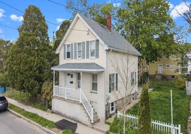 Homes for sale in New Bedford, MA | 128 Cedar St, New Bedford, MA 02740 | MLS# 73518415