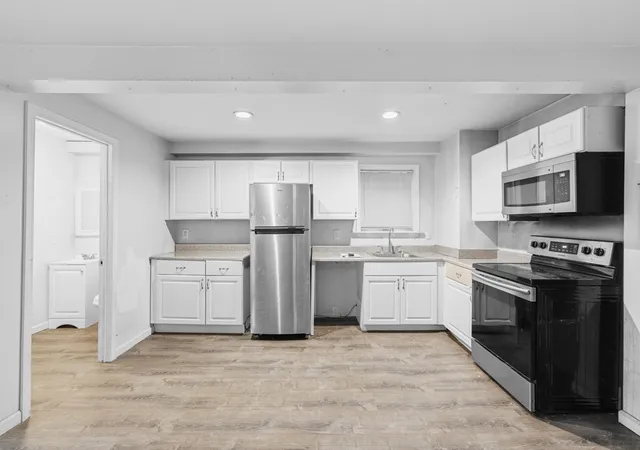 Homes for sale in New Bedford, MA | 128 Cedar St, New Bedford, MA 02740 | MLS# 73518415