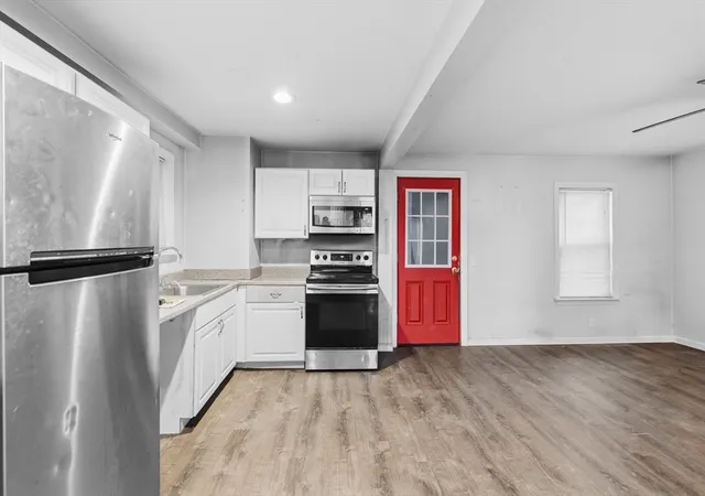 Homes for sale in New Bedford, MA | 128 Cedar St, New Bedford, MA 02740 | MLS# 73518415