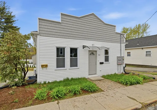 Homes for sale in Palmer, MA | 25 Bourne St, Palmer, MA 01080 | MLS# 73543234