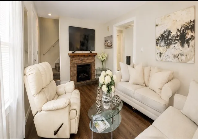 2nd image of 85 Beacon Ave #1, Lawrence, MA 01843 | MLS# 73550584