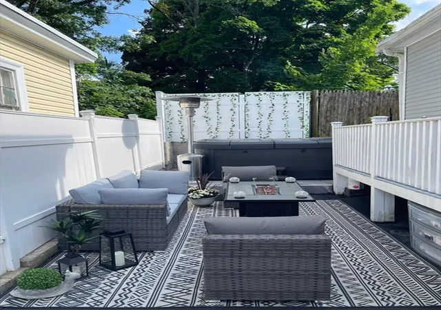 4th image of 42 D St, Lowell, MA 01851 | MLS# 73520898