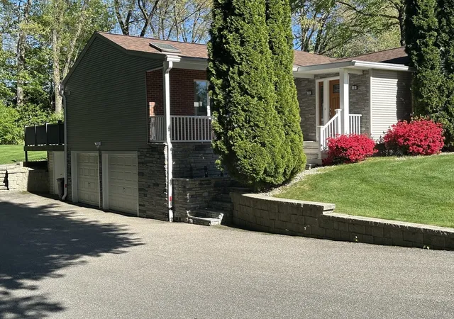 2nd image of 17 Pioneer Dr, Longmeadow, MA 01106 | MLS# 73529358