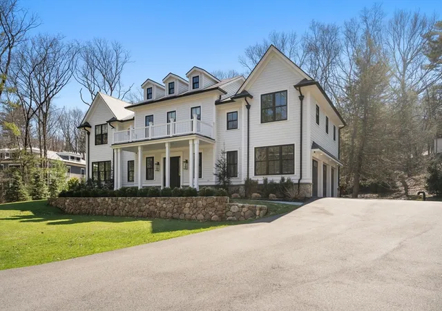 20th image of 196 Pond Road, Wellesley, MA 02482 | MLS# 73499334
