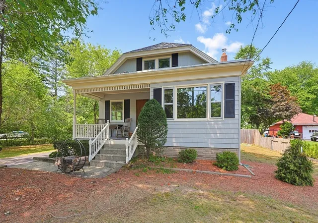 Photo 3 of Single family home for sale at 640 Pulaski Blvd, Bellingham, MA 02019 | MLS# 73553903 | Listing updated on 2026-09-18