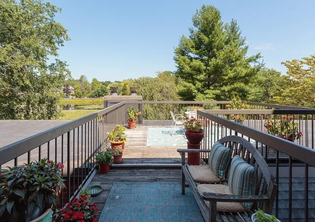 Photo 2 of Sale Pending at 666 Main St #207, Winchester, MA 01890 | MLS# 73559598 | Listing updated on 2026-09-05