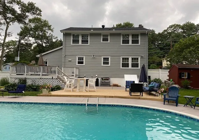 Photo 2 of Sale Pending at 18 Hart St, Burlington, MA 01803 | MLS# 73547676 | Listing updated on 2026-09-15