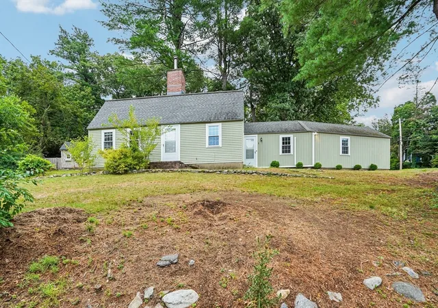 2nd image of 1 Constitution Rd, Lexington, MA 02421 | MLS# 73565983