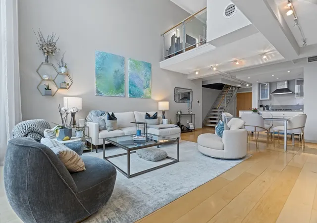 2nd image of 25 Channel Center #212, Boston, MA 02210 | MLS# 73545083