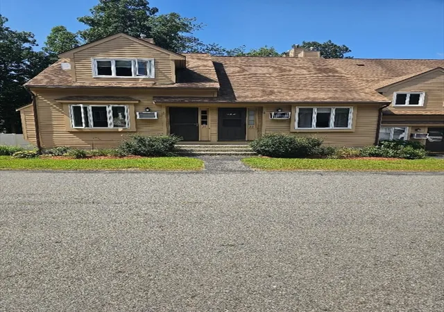 4th image of 22 Casablanca Ct, Haverhill, MA 01832