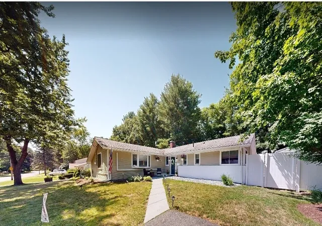 1st image of 22 Corrine Dr, Framingham, MA 01701 | MLS# 73557367