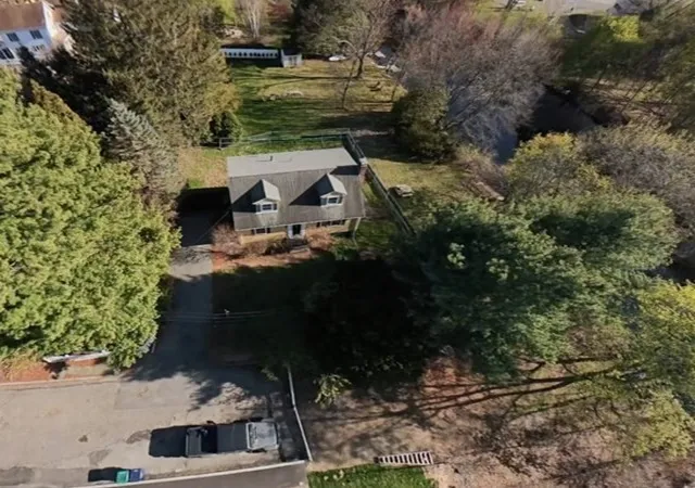 4th image of 48 River Ave, Newton Upper Falls, MA 02464 | MLS# 73530433