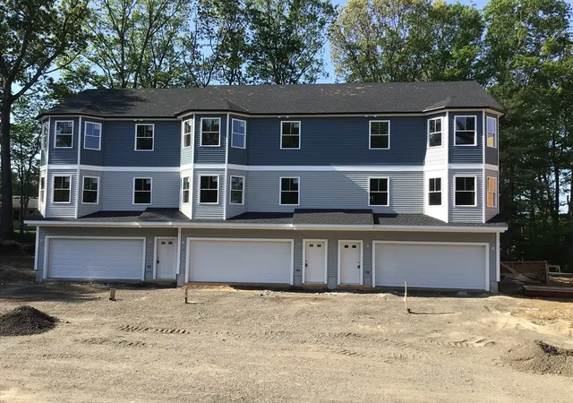 Homes for sale in Holbrook, MA | 299 Quincy St, Building 2 #3, Holbrook, MA 02343 | MLS# 73531538