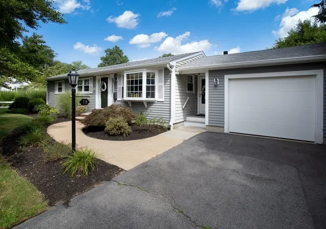 1st image of 70 Longview Dr, North Dartmouth, MA 02747 | MLS# 73558387
