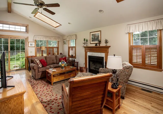 5th image of 70 Longview Dr, North Dartmouth, MA 02747 | MLS# 73558387