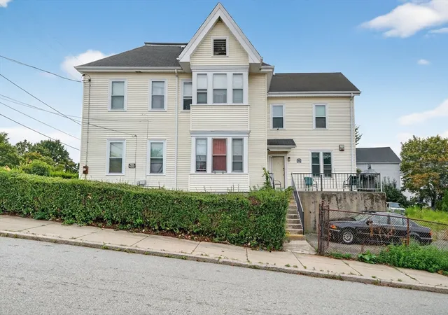 37th image of 420 Bradford Ave, Fall River, MA 02721 | MLS# 73535006