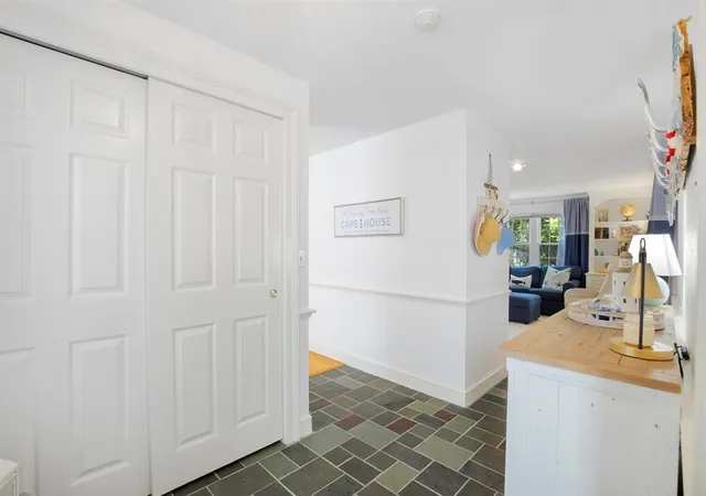 4th image of 920 Main St #2-1, Osterville, MA 02655 | MLS# 73430069