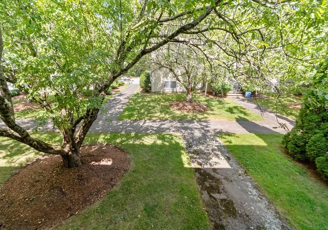 Listing Photo 5 - Condo for sale in building located at 16 Appleton Park, Ipswich, MA 01938 - Unit #E4